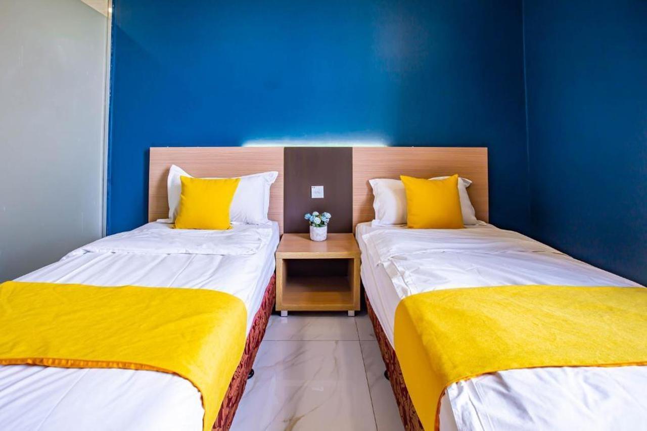 Lbs Hotel Cheras Exterior foto